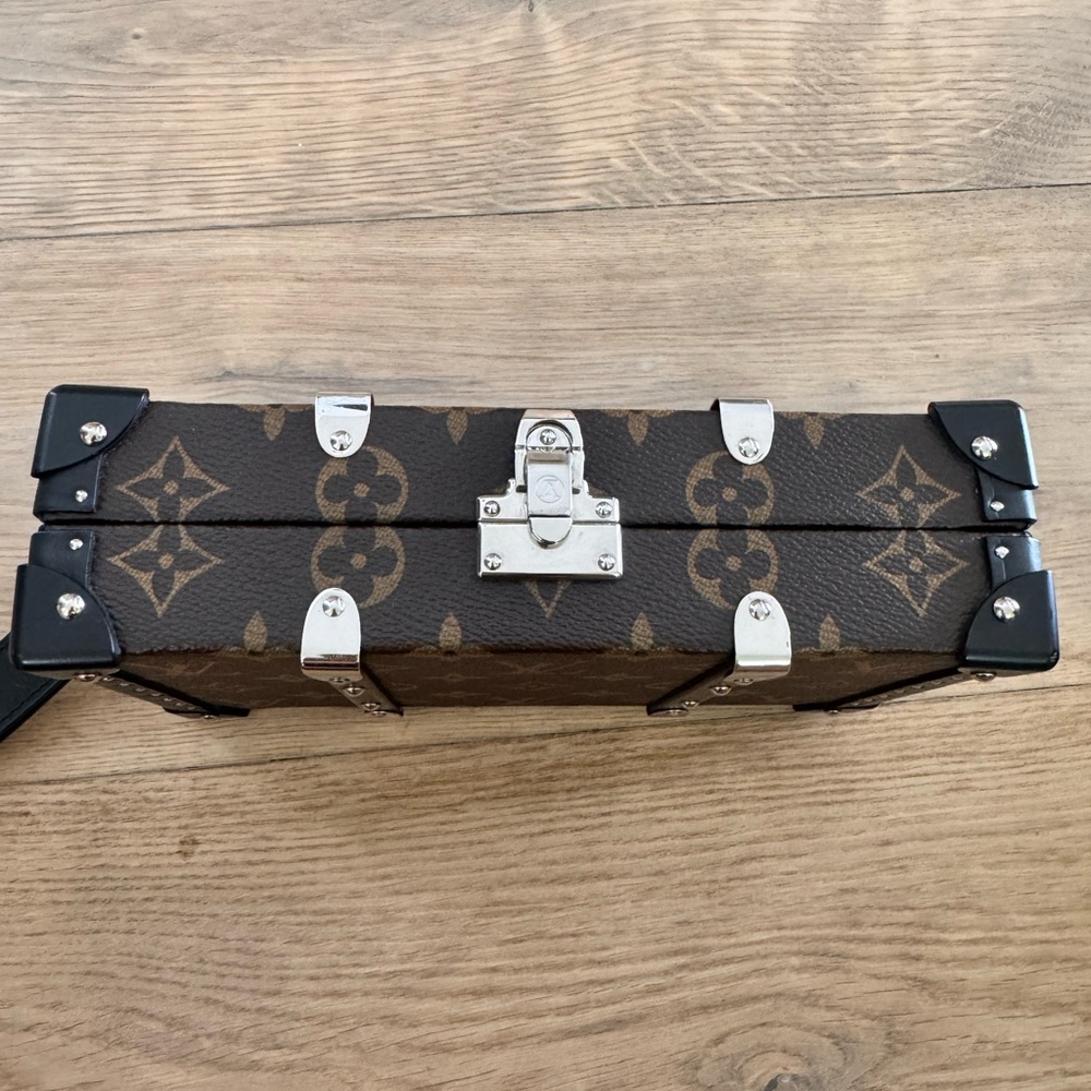 Louis Vuitton Brown Monogram Clutch with Silver Accents - Picture 12 of 12
